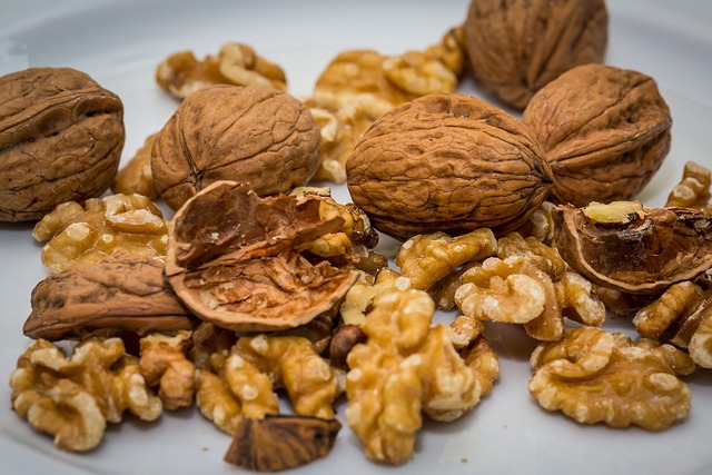 Brainhealthwith parkinsons - photo of walnuts for Omega 3 fatty acids